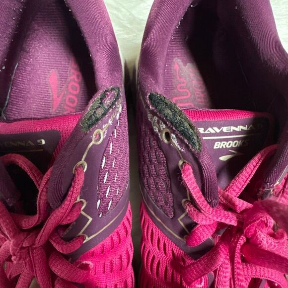 Brooks Ravenna 9 Womens Running Shoes - US 9 B Pink / Purple - Picture 10 of 10